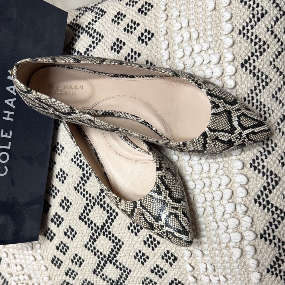 EUC Cole Haan Brenna Skimmer Women's Snakeskin Print Flats 10.5